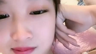 拖鞋家居日韩AV-白皙皮肤呆萌小姐姐！情趣耳朵抓屌吸吮！头套男怼着骚穴猛操，骑乘姿势打桩机，无套内射。