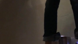 欧美日韩人妻激情-第一次与男友以外的男人在行使中车震!
