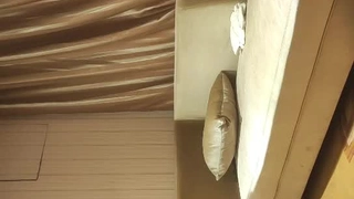拖鞋家居日韩AV-白皙皮肤呆萌小姐姐！情趣耳朵抓屌吸吮！头套男怼着骚穴猛操，骑乘姿势打桩机，无套内射。